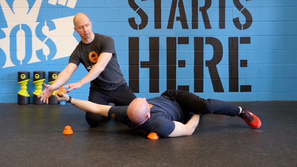 using the acumobility ball to improve shoulder trigger points to fix shoulder pain and shoulder mobility